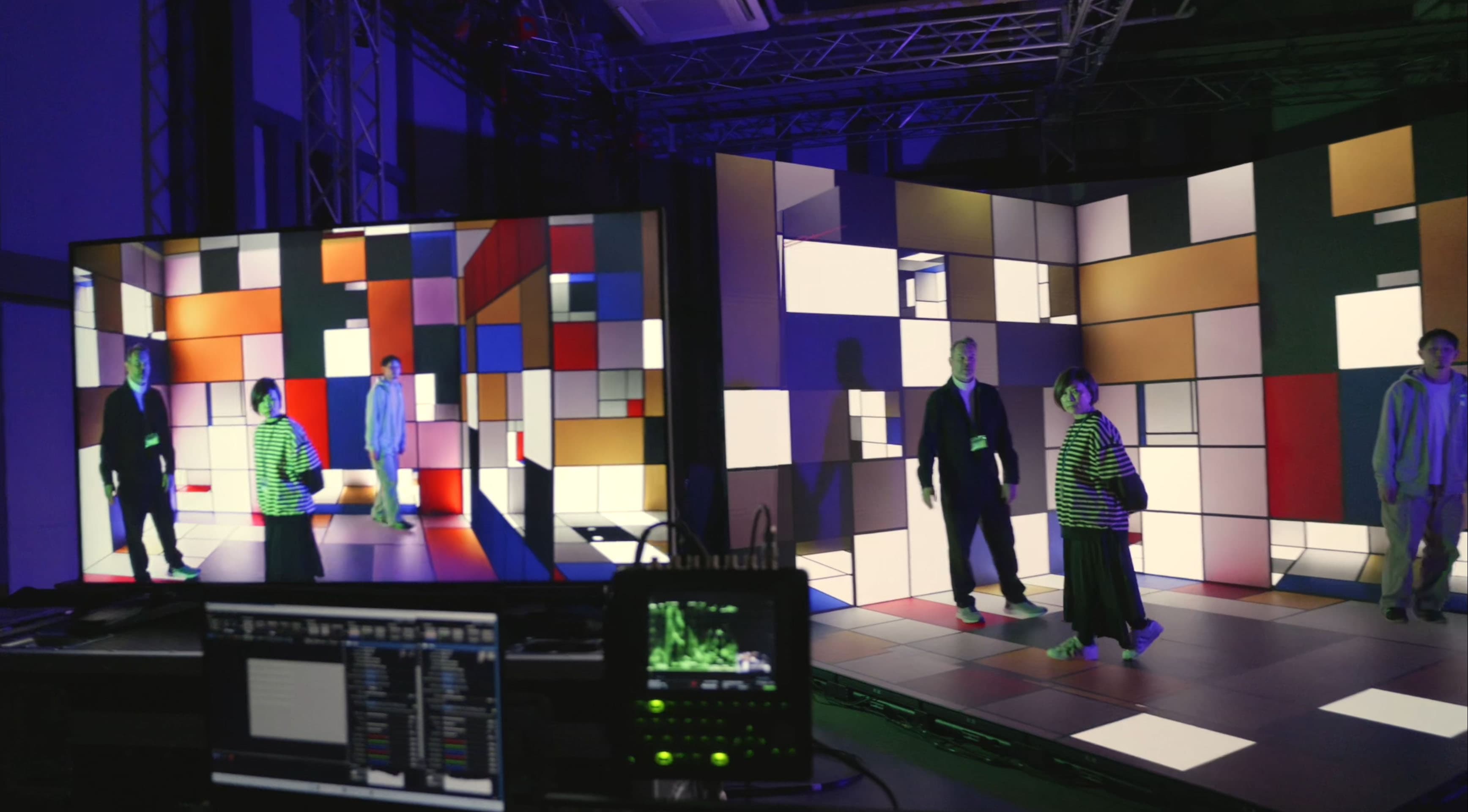 Example of installation: technical area (PC, server, and cabling)